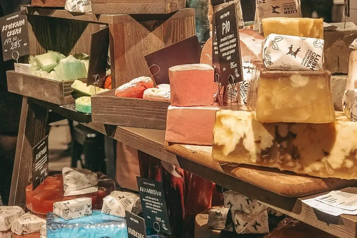 Handmade Soap vs. Store Bought Soap What’s the Difference? DIY