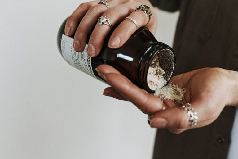 This Is How You Keep Bath Salts From Clumping & Hardening www