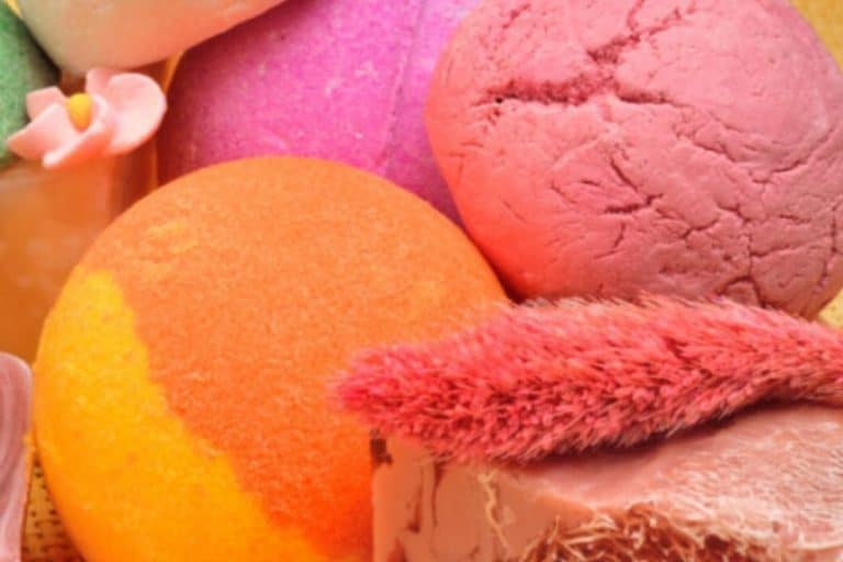This Is Why Your DIY Bath Bombs Are Cracking.
