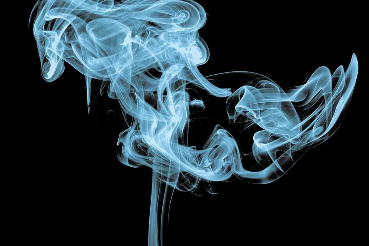 Can Candles Set Off a Fire Alarm? DIY products 101