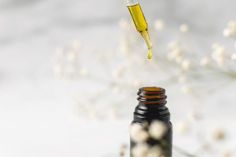 Can You Put Essential Oils in Candles? 16 Things to Know DIY products 101