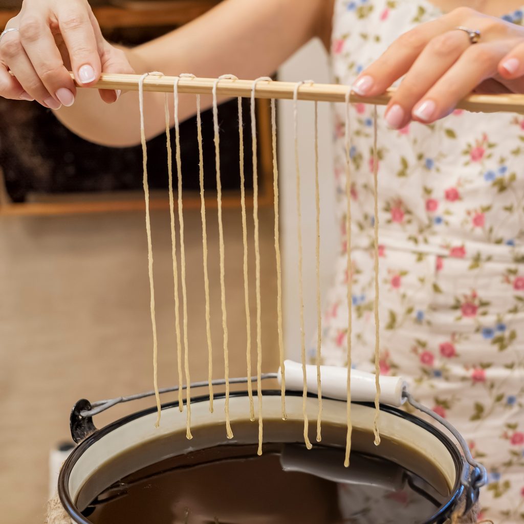 4 Easiest Ways To Make Candle Wicks DIY products 101